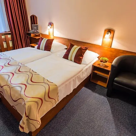 Отель Sachticka