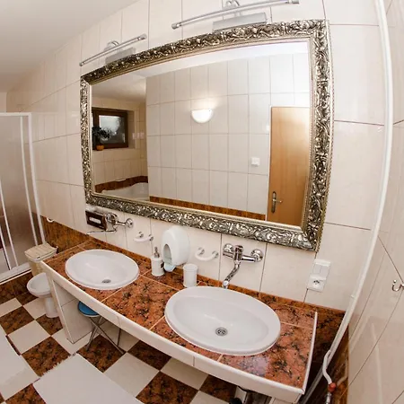 Отель Sachticka 3*