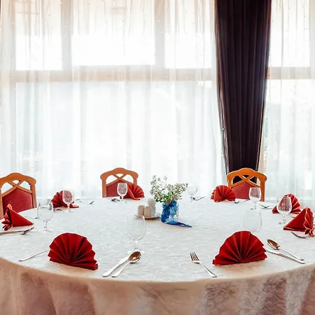 Sachticka Отель Банска-Бистрица